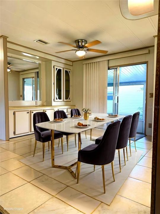 For Sale: $129,900 (2 beds, 2 baths, 1302 Square Feet)