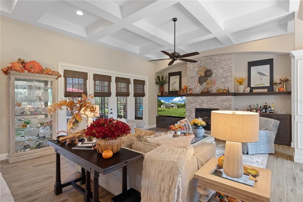 For Sale: $789,000 (3 beds, 2 baths, 2534 Square Feet)