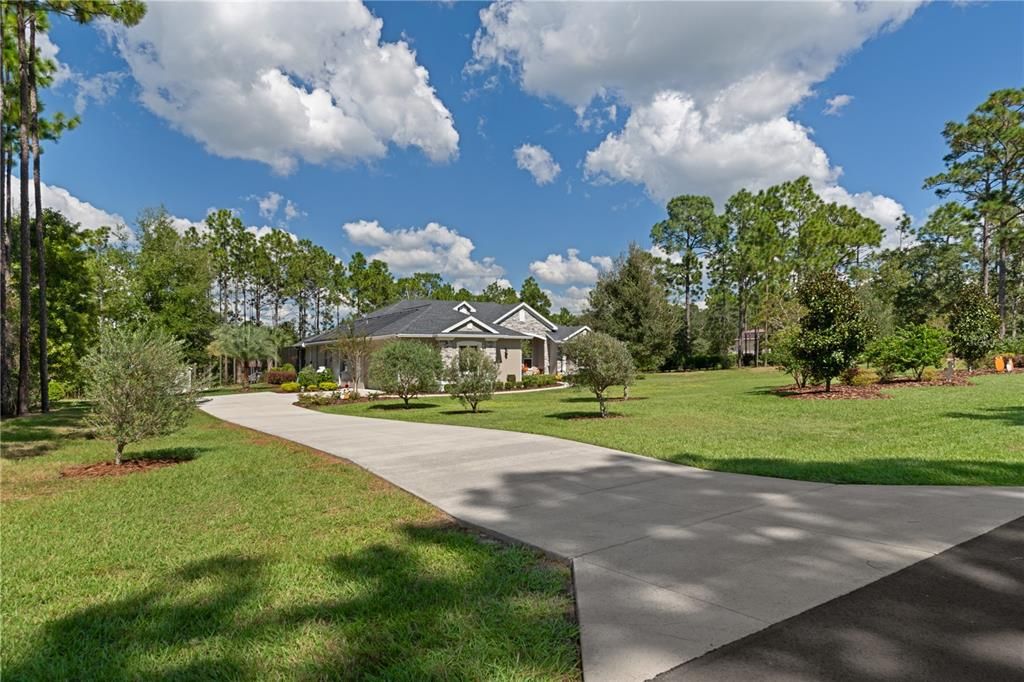 For Sale: $789,000 (3 beds, 2 baths, 2534 Square Feet)