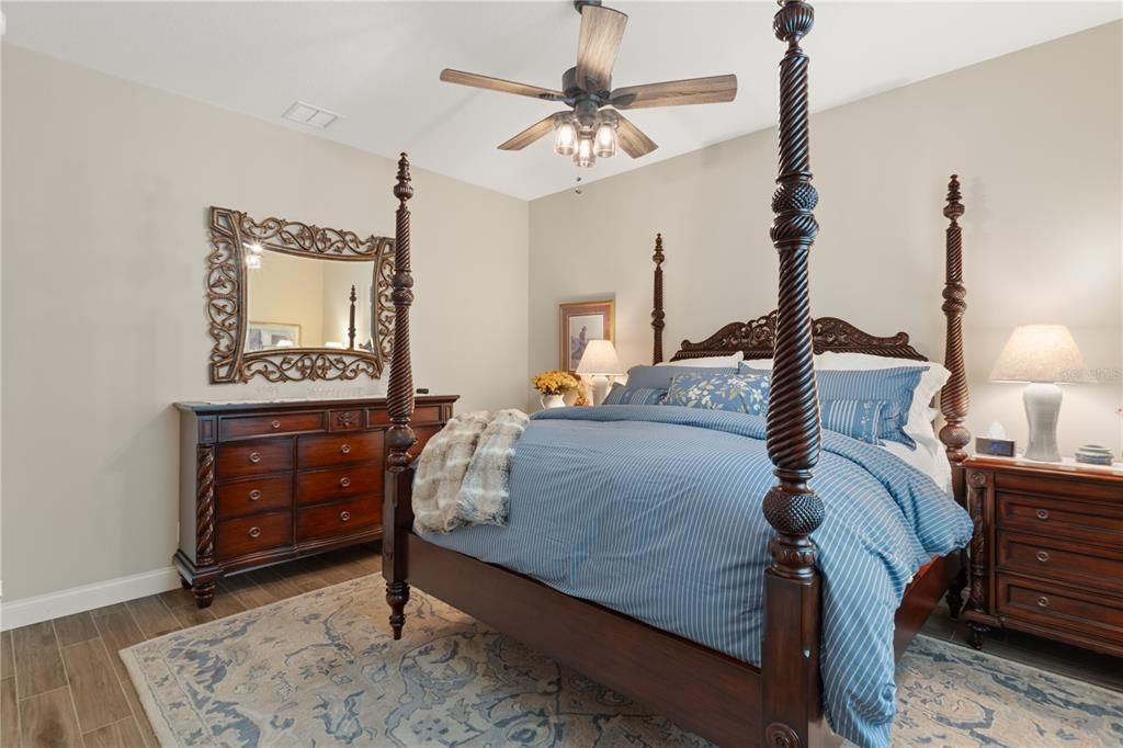 For Sale: $789,000 (3 beds, 2 baths, 2534 Square Feet)