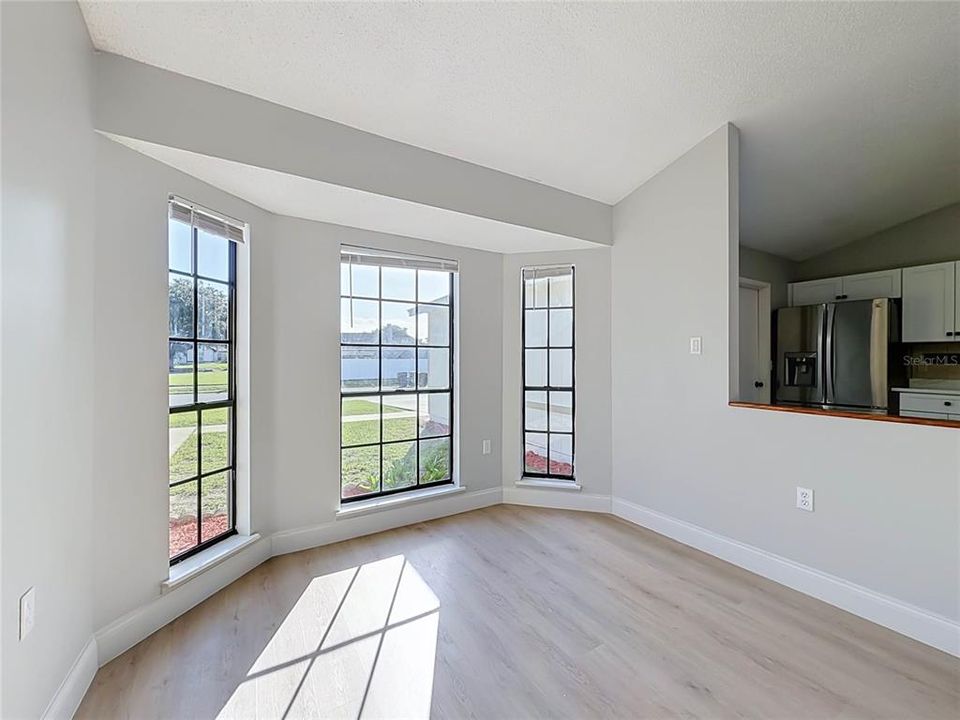For Sale: $369,000 (3 beds, 2 baths, 1502 Square Feet)