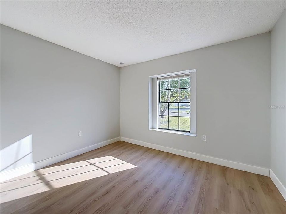For Sale: $369,000 (3 beds, 2 baths, 1502 Square Feet)