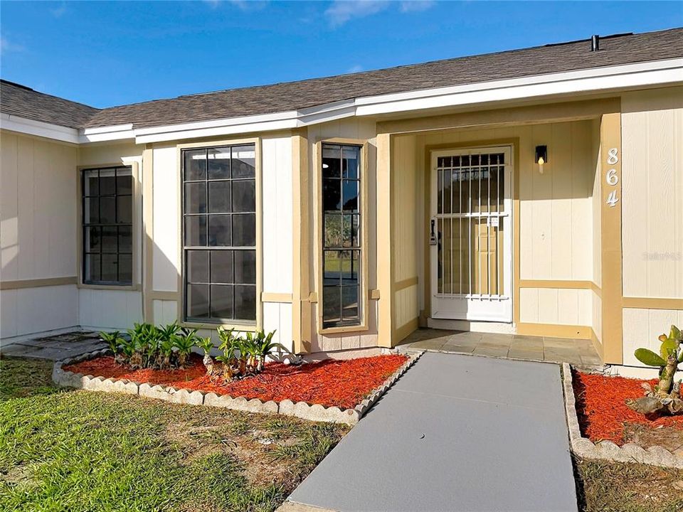 For Sale: $369,000 (3 beds, 2 baths, 1502 Square Feet)