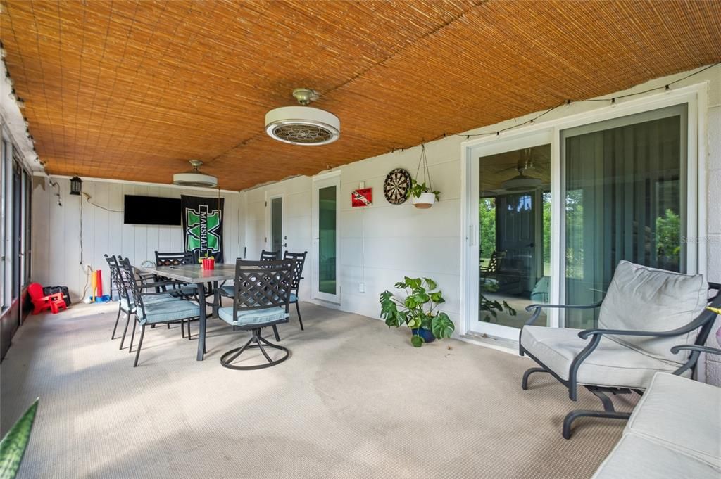 На продажу: $375,000 (2 спален, 2 ванн, 1784 Квадратных фут)
