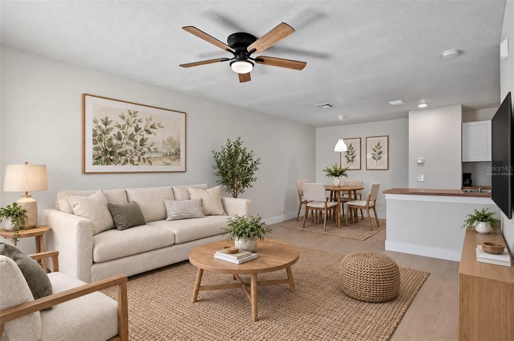 For Sale: $158,900 (1 beds, 1 baths, 661 Square Feet)