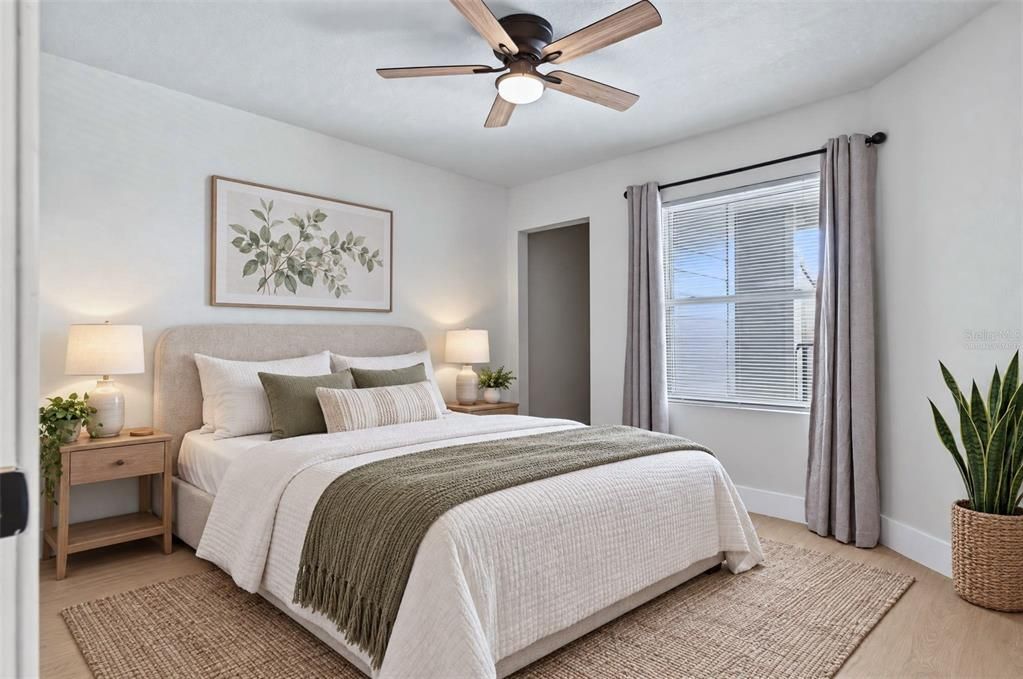 For Sale: $158,900 (1 beds, 1 baths, 661 Square Feet)