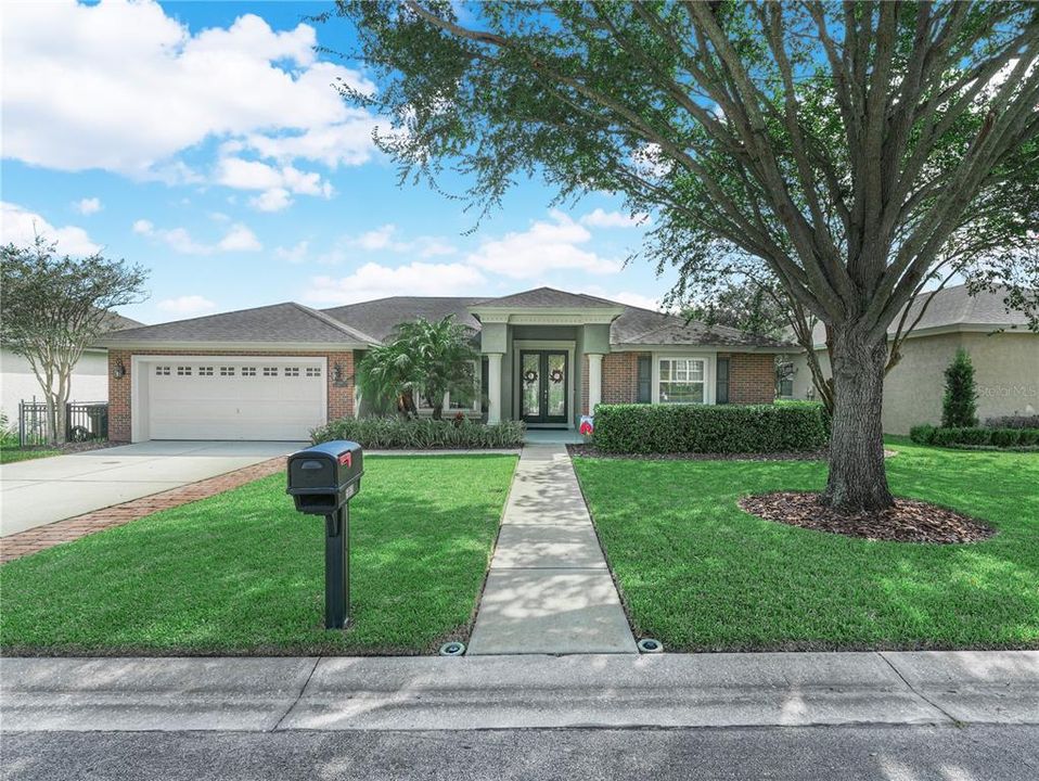For Sale: $469,900 (4 beds, 2 baths, 2220 Square Feet)