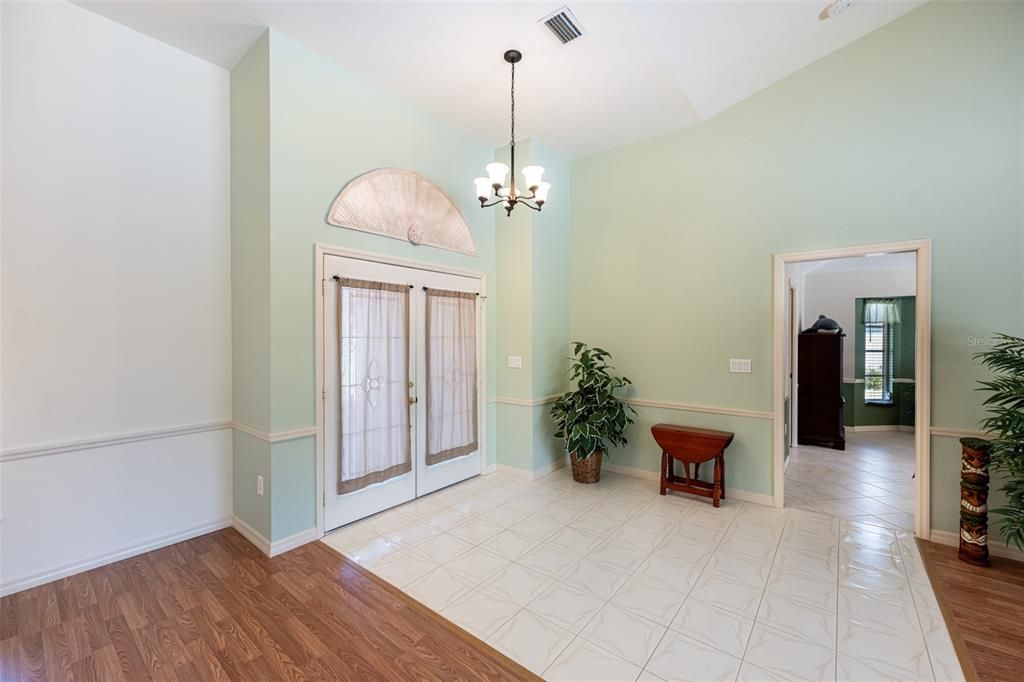 В аренду: $1,800 (3 спален, 2 ванн, 2444 Квадратных фут)