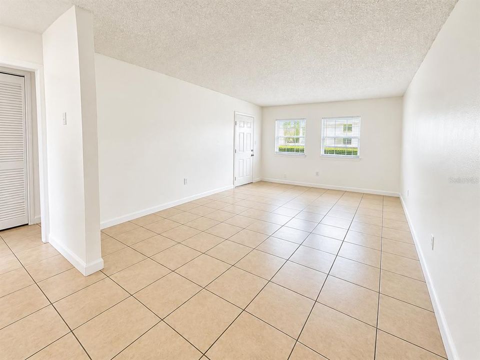 For Rent: $1,500 (2 beds, 1 baths, 793 Square Feet)