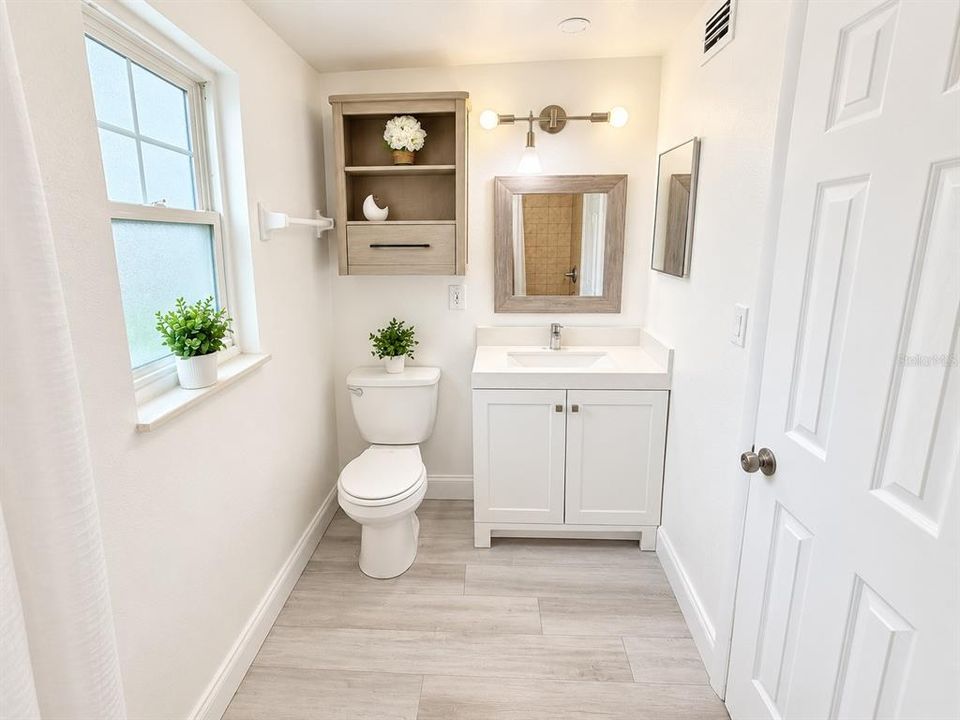 For Rent: $1,500 (2 beds, 1 baths, 793 Square Feet)