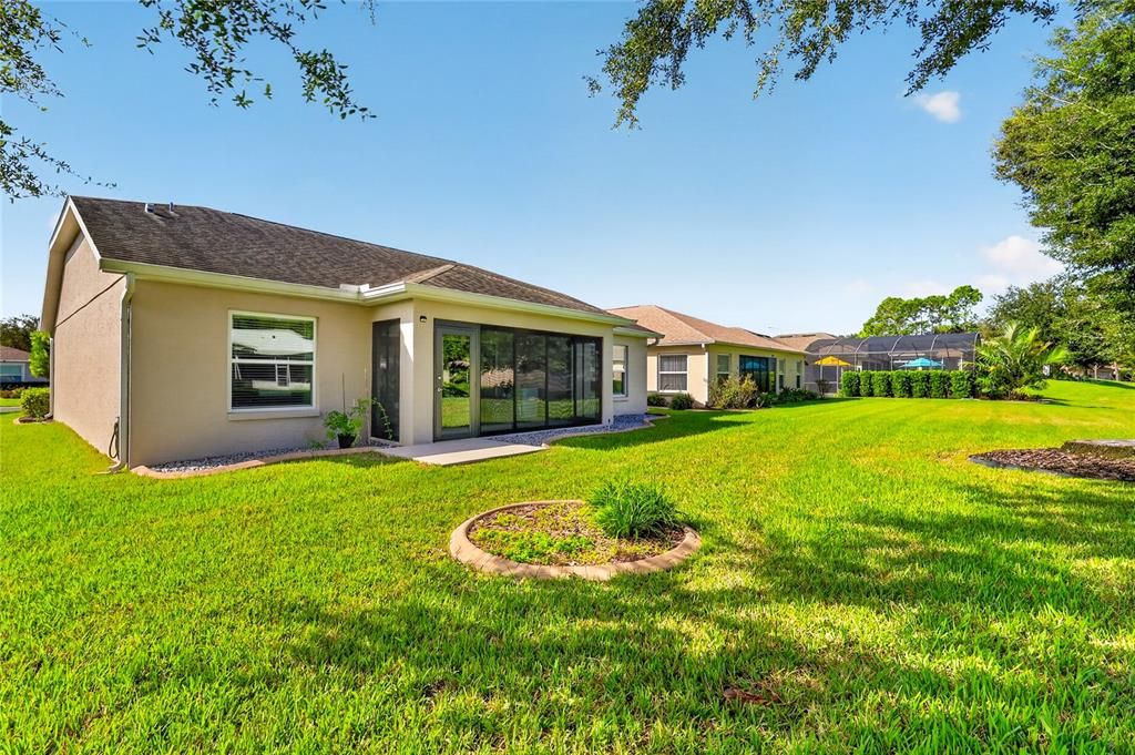For Sale: $350,000 (3 beds, 2 baths, 1707 Square Feet)