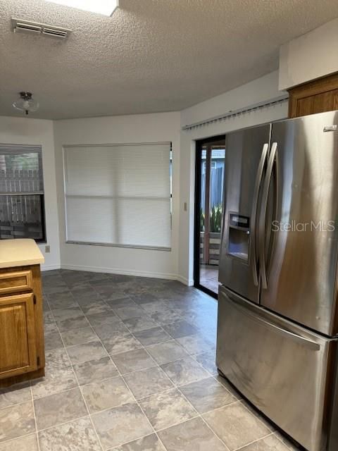 В аренду: $1,895 (3 спален, 2 ванн, 1418 Квадратных фут)