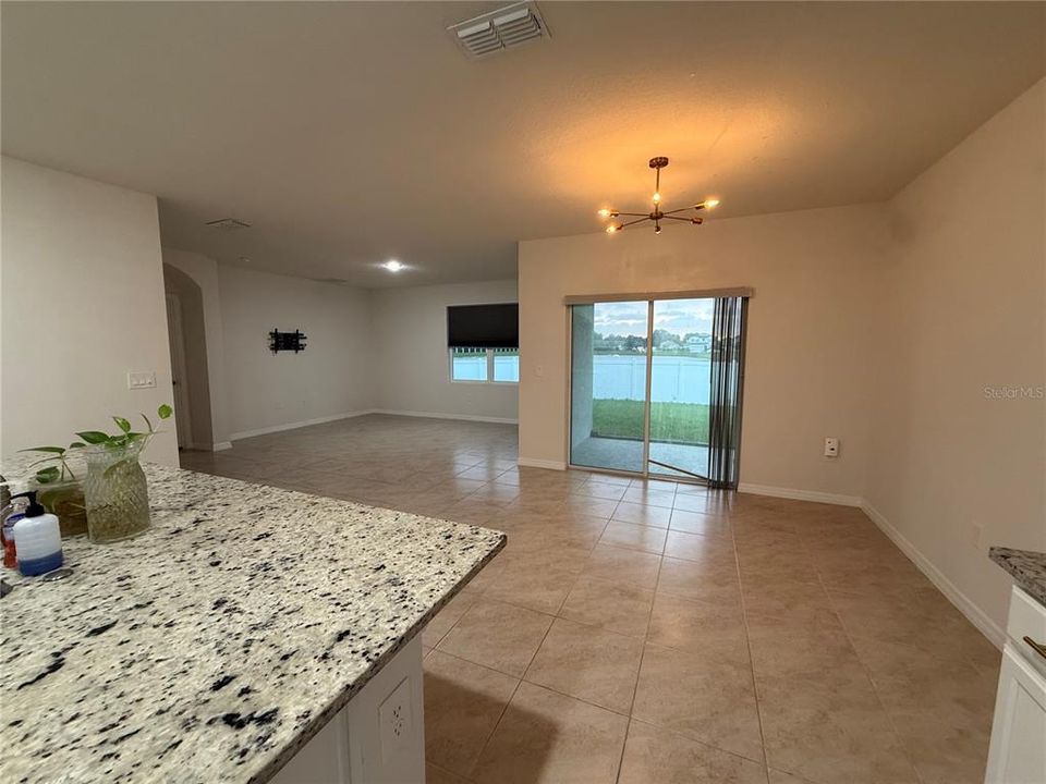 En Renta: $2,795 (4 camas, 2 baños, 1846 Pies cuadrados)