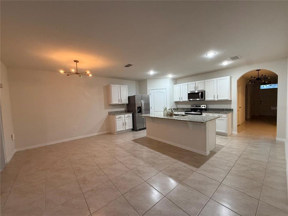 En Renta: $2,795 (4 camas, 2 baños, 1846 Pies cuadrados)