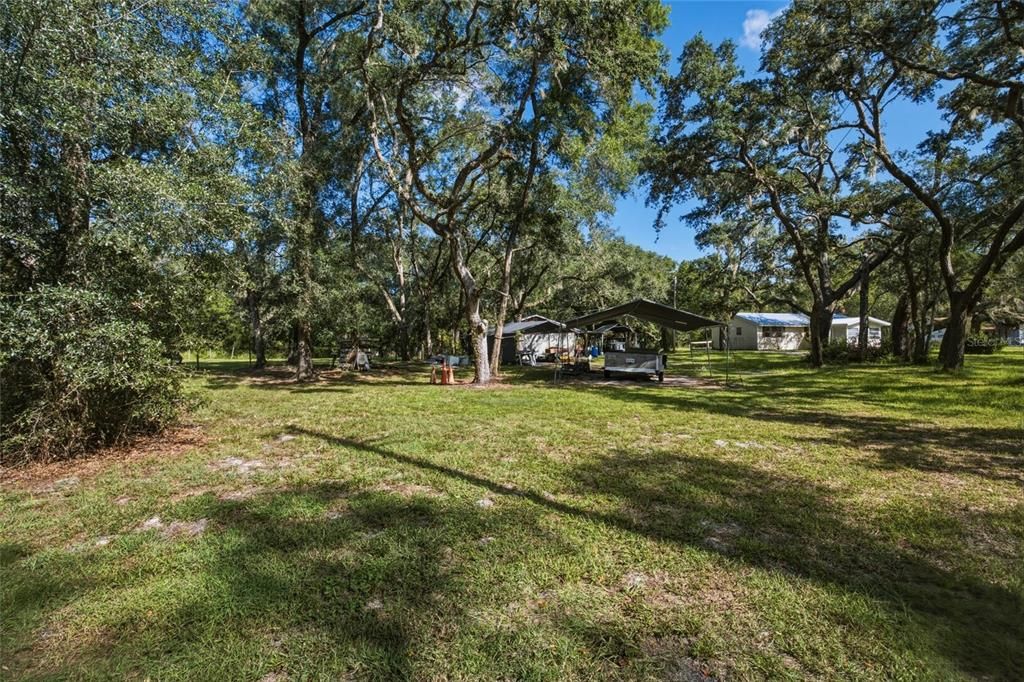 На продажу: $59,900 (0.52 acres)