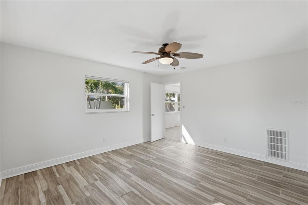 For Sale: $695,000 (3 beds, 2 baths, 1689 Square Feet)