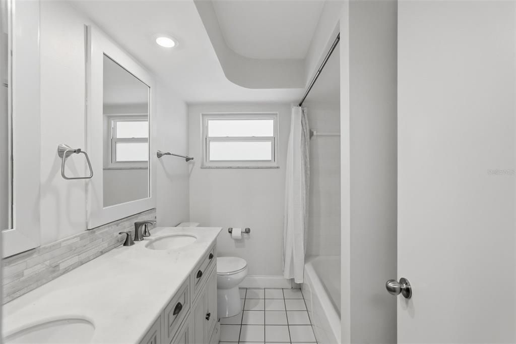 For Sale: $695,000 (3 beds, 2 baths, 1689 Square Feet)