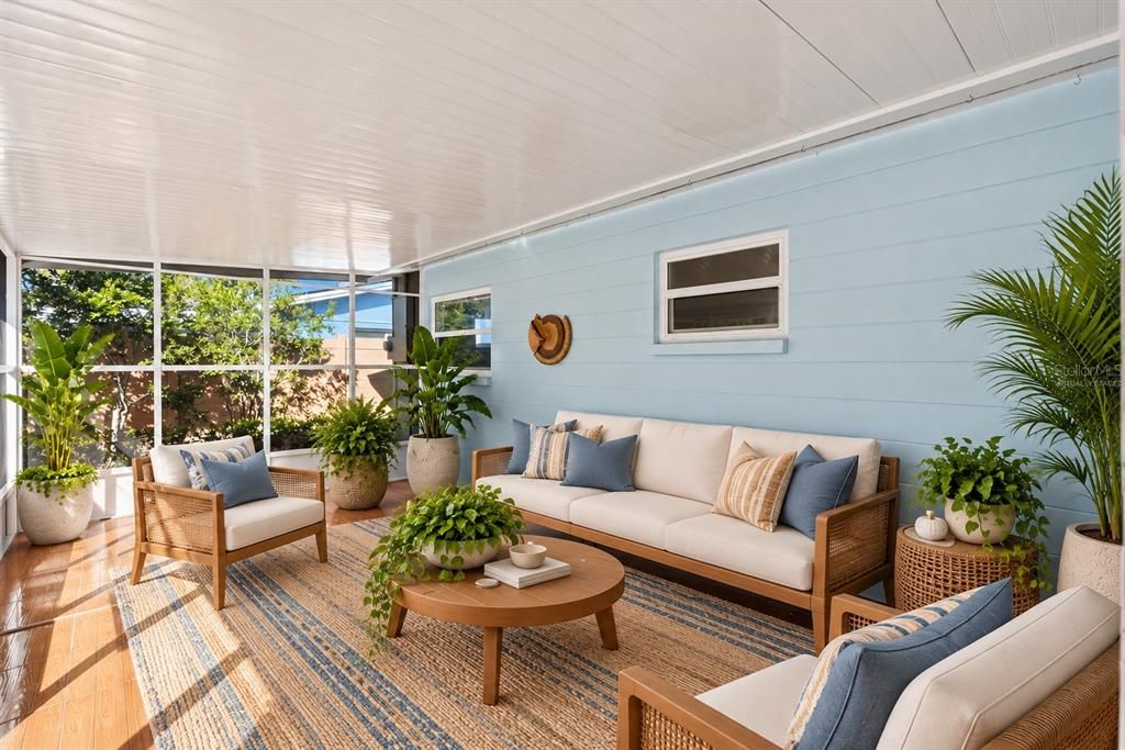 For Sale: $695,000 (3 beds, 2 baths, 1689 Square Feet)