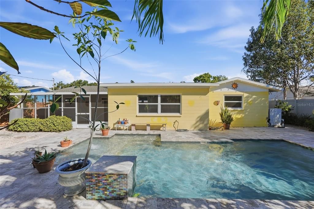 For Sale: $695,000 (3 beds, 2 baths, 1689 Square Feet)