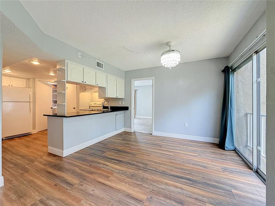 For Sale: $333,000 (3 beds, 2 baths, 1820 Square Feet)