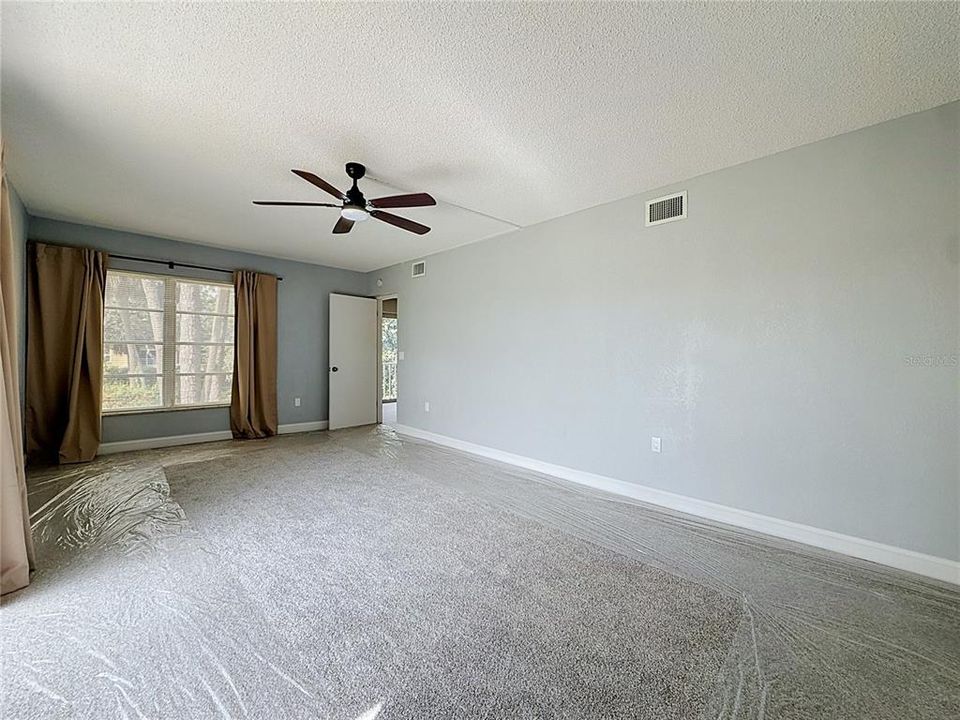 For Sale: $333,000 (3 beds, 2 baths, 1820 Square Feet)