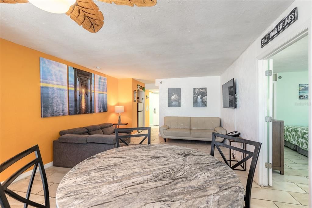 En Venta: $220,000 (1 camas, 2 baños, 691 Pies cuadrados)