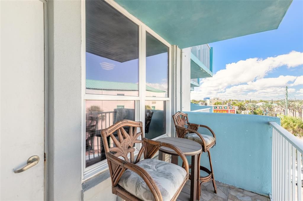 En Venta: $220,000 (1 camas, 2 baños, 691 Pies cuadrados)