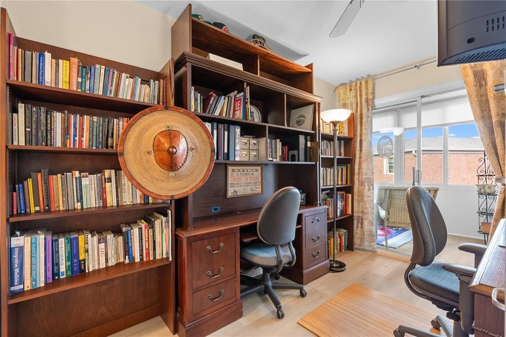 En Venta: $173,900 (3 camas, 2 baños, 1385 Pies cuadrados)