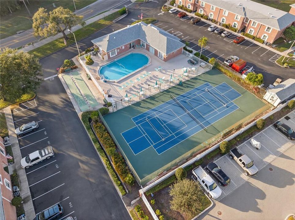 En Venta: $173,900 (3 camas, 2 baños, 1385 Pies cuadrados)