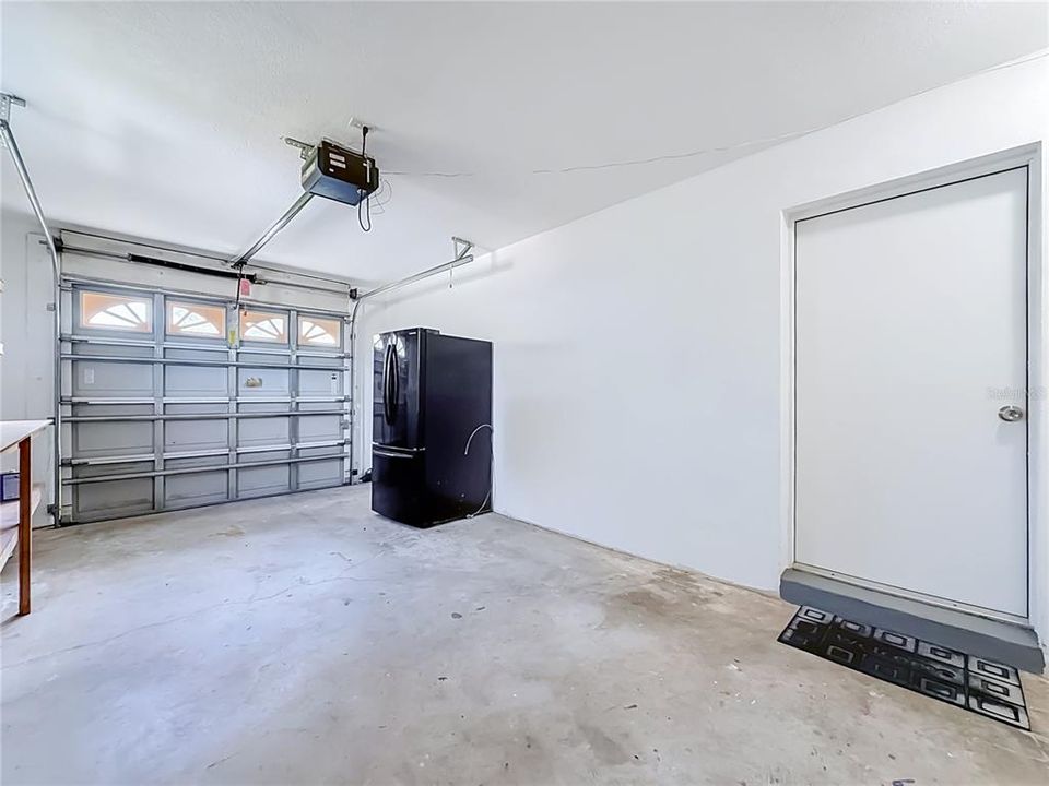 For Sale: $415,000 (4 beds, 2 baths, 1566 Square Feet)
