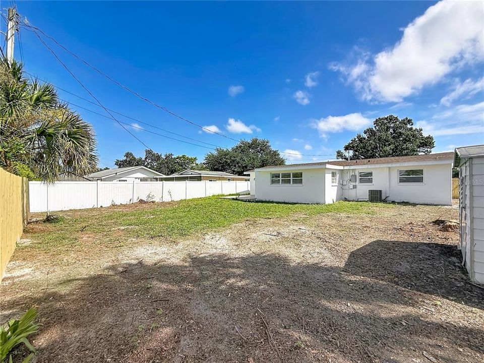 For Sale: $415,000 (4 beds, 2 baths, 1566 Square Feet)