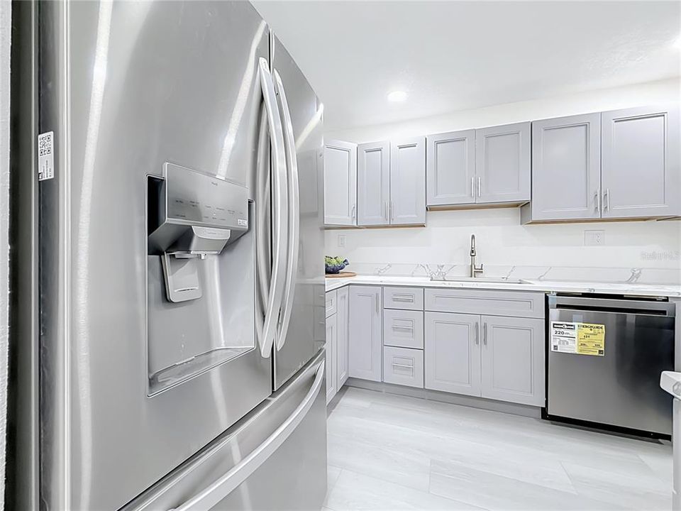 For Sale: $415,000 (4 beds, 2 baths, 1566 Square Feet)