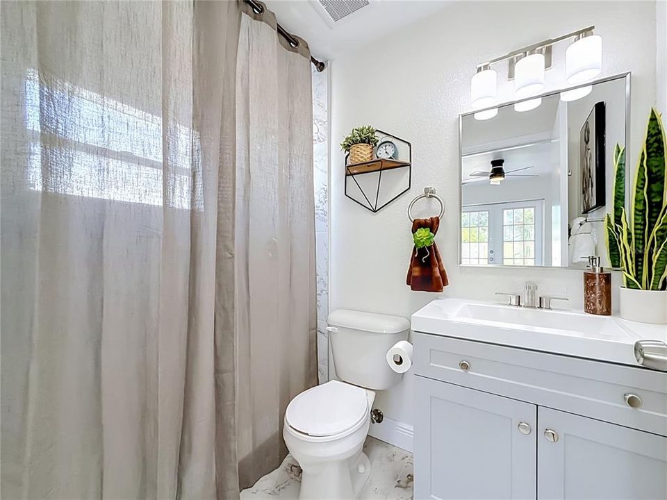 For Sale: $415,000 (4 beds, 2 baths, 1566 Square Feet)
