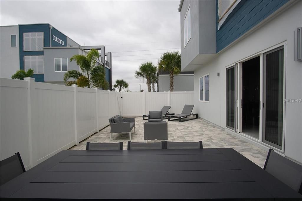 En Venta: $300,000 (3 camas, 2 baños, 1491 Pies cuadrados)
