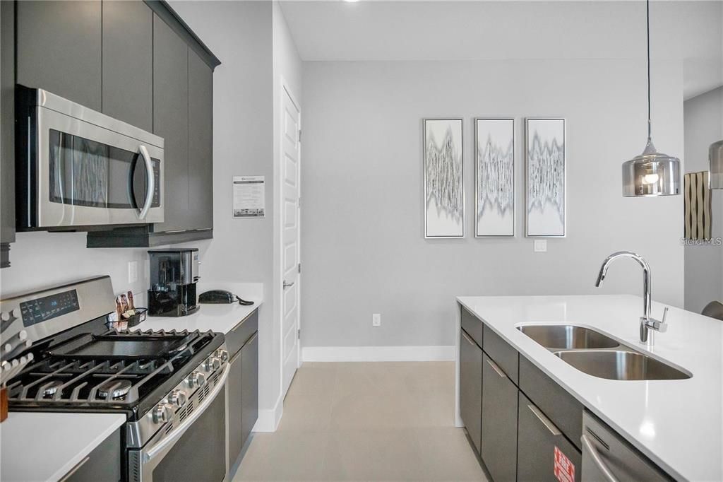 En Venta: $300,000 (3 camas, 2 baños, 1491 Pies cuadrados)