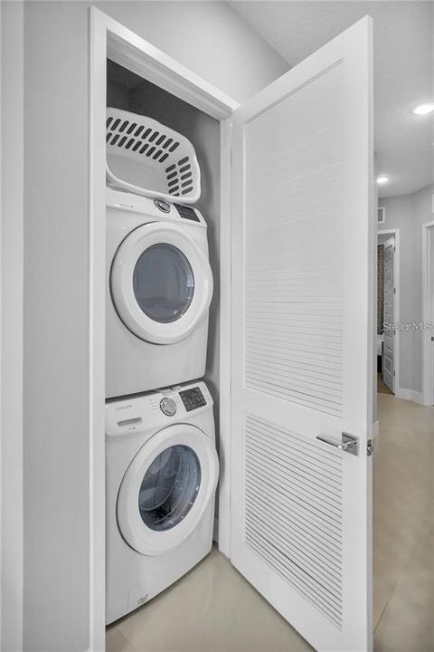 En Venta: $300,000 (3 camas, 2 baños, 1491 Pies cuadrados)