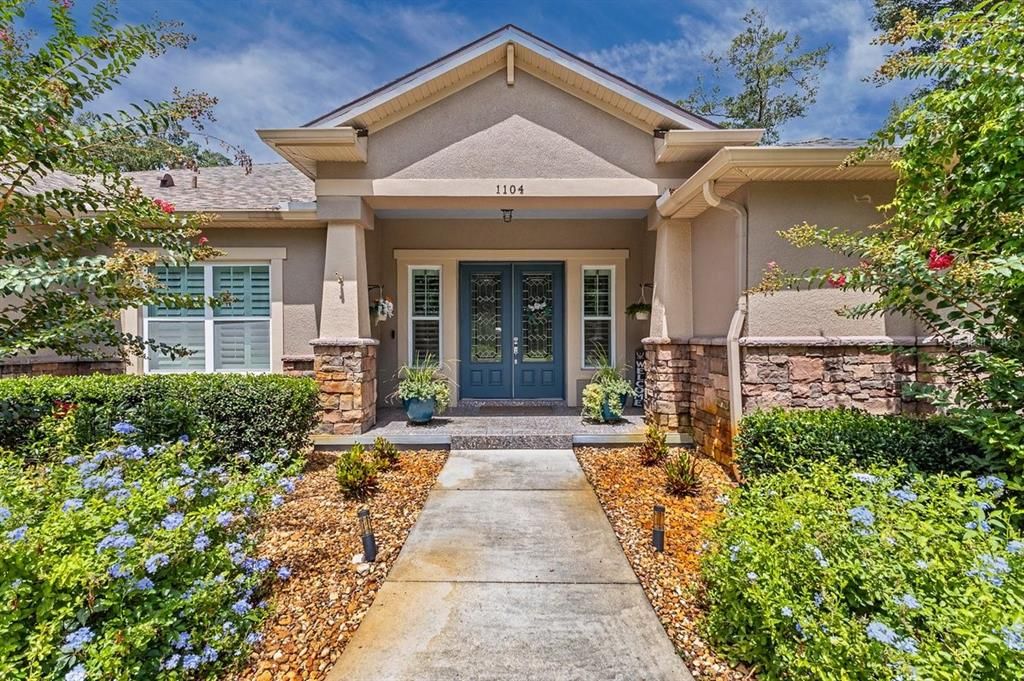 For Sale: $714,000 (3 beds, 2 baths, 2246 Square Feet)