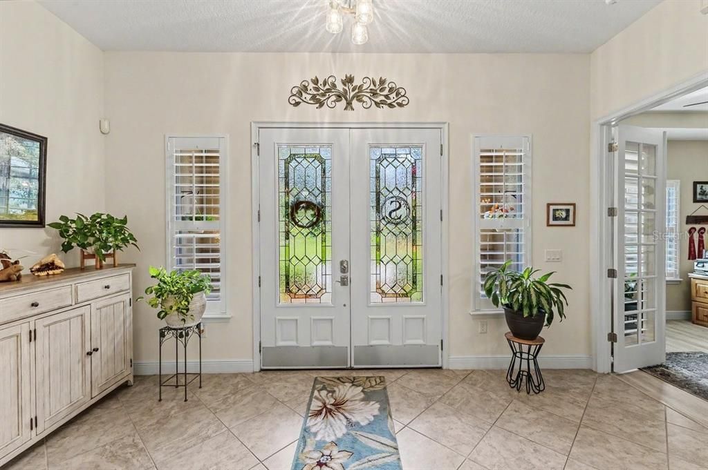 For Sale: $714,000 (3 beds, 2 baths, 2246 Square Feet)
