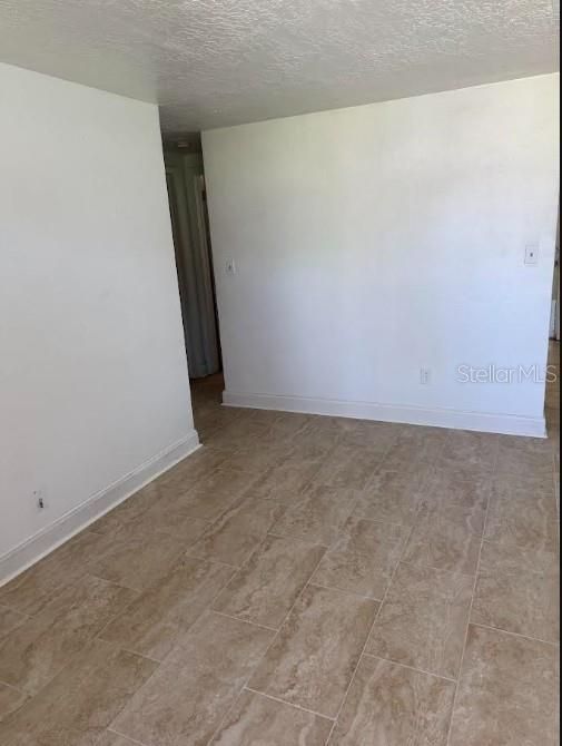 For Rent: $1,500 (2 beds, 1 baths, 800 Square Feet)