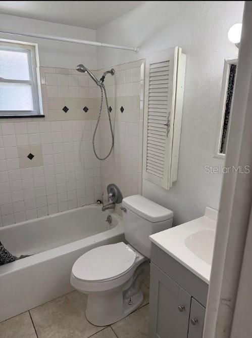 For Rent: $1,500 (2 beds, 1 baths, 800 Square Feet)