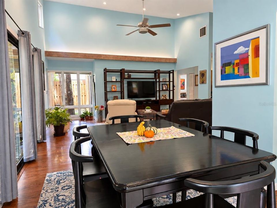 For Sale: $424,900 (3 beds, 2 baths, 1433 Square Feet)