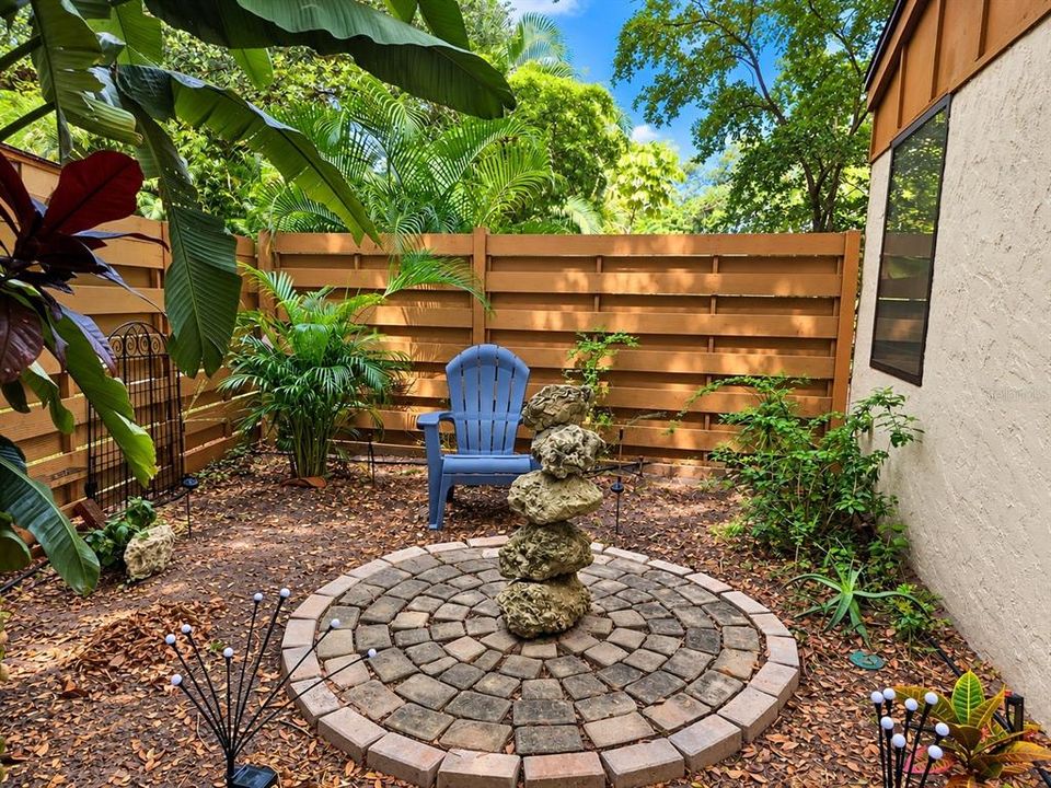 For Sale: $424,900 (3 beds, 2 baths, 1433 Square Feet)