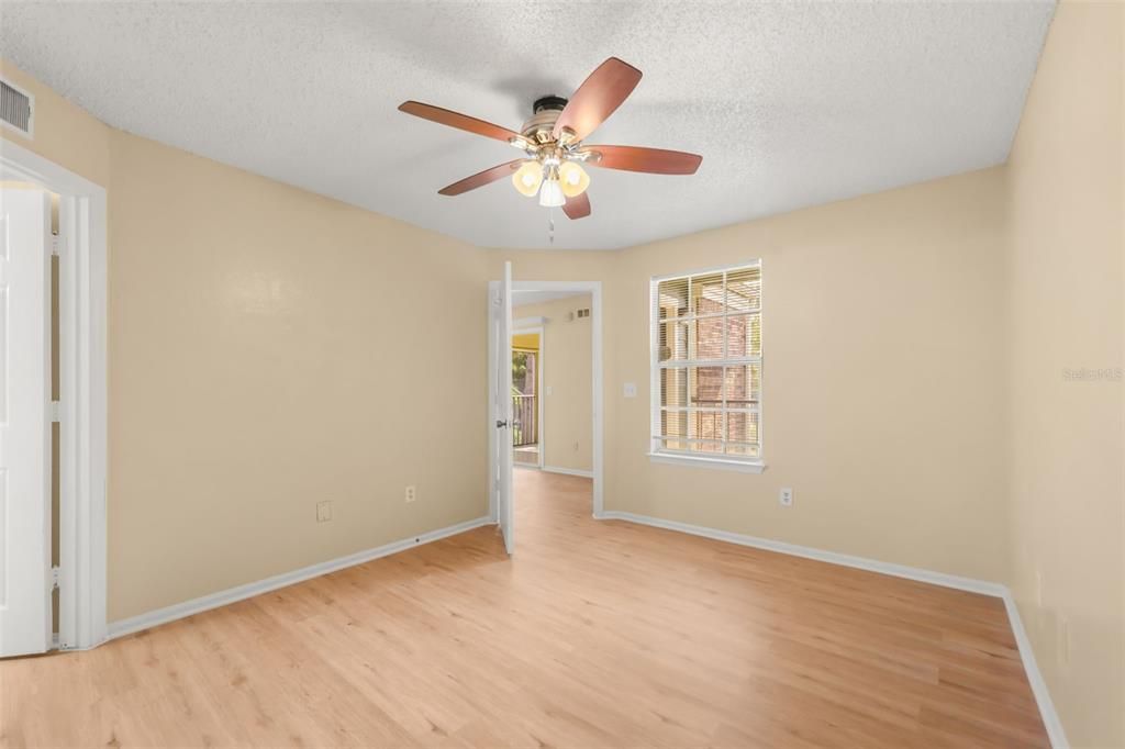 For Rent: $1,390 (1 beds, 1 baths, 605 Square Feet)