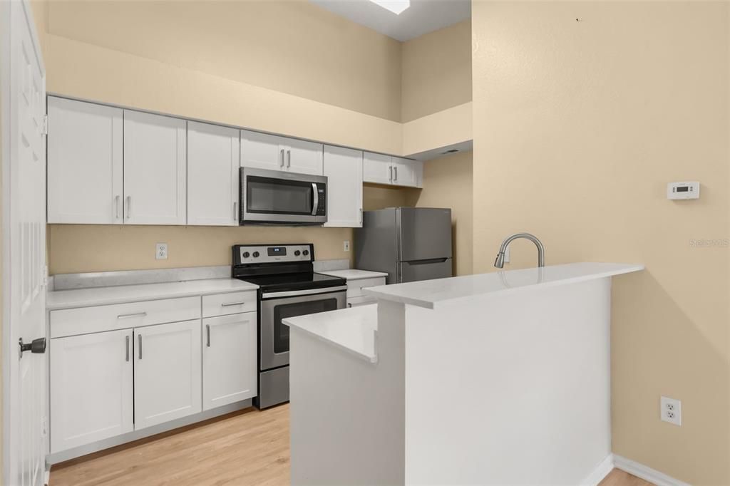 For Rent: $1,390 (1 beds, 1 baths, 605 Square Feet)