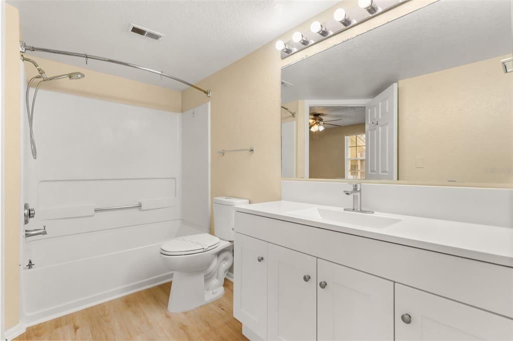 For Rent: $1,390 (1 beds, 1 baths, 605 Square Feet)