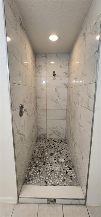 For Rent: $1,750 (3 beds, 2 baths, 1136 Square Feet)