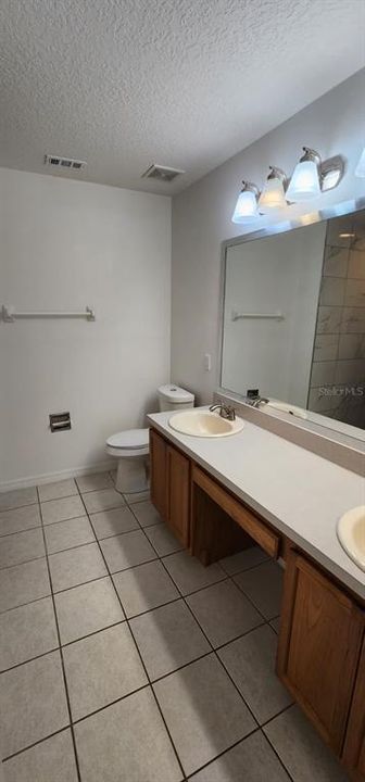 For Rent: $1,750 (3 beds, 2 baths, 1136 Square Feet)