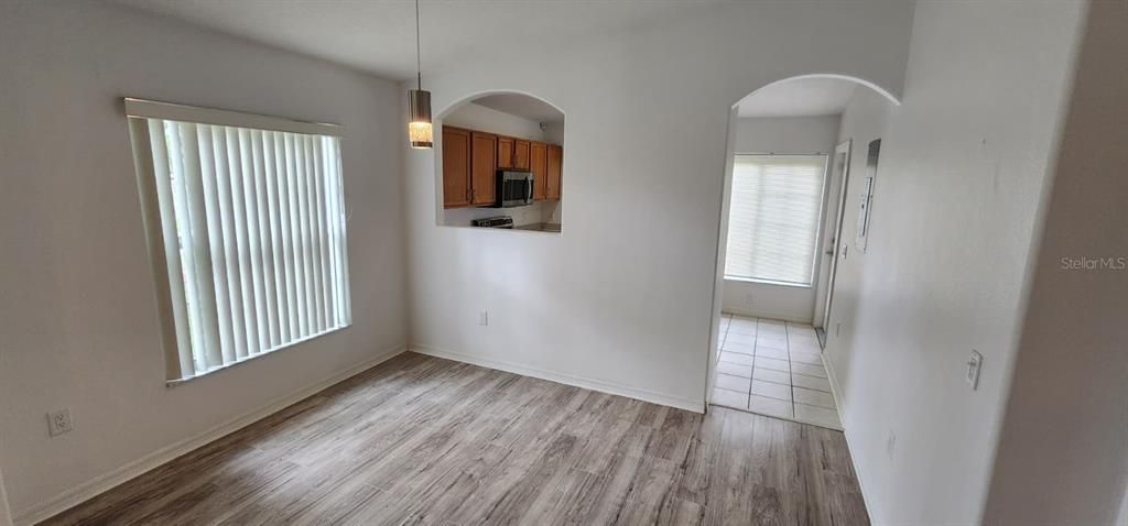 For Rent: $1,750 (3 beds, 2 baths, 1136 Square Feet)