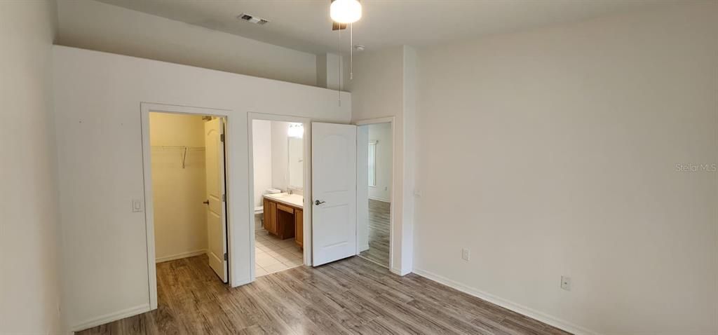 For Rent: $1,750 (3 beds, 2 baths, 1136 Square Feet)