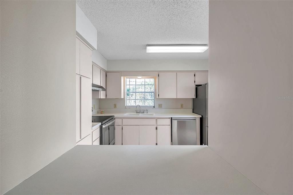 На продажу: $169,000 (2 спален, 2 ванн, 1024 Квадратных фут)